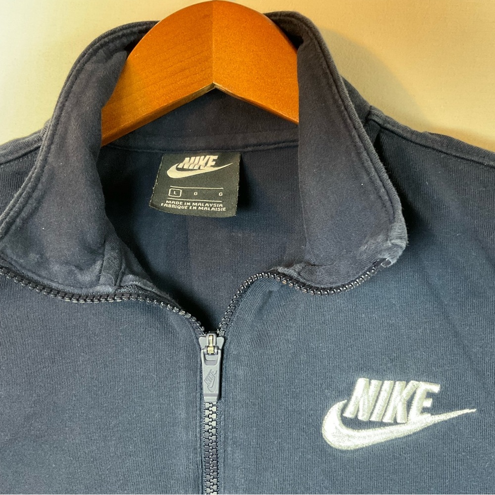 📦Nike youth Navy Blue Half-Zip Pullover with White Swoosh *Coupon Eligible - Picture 2 of 9